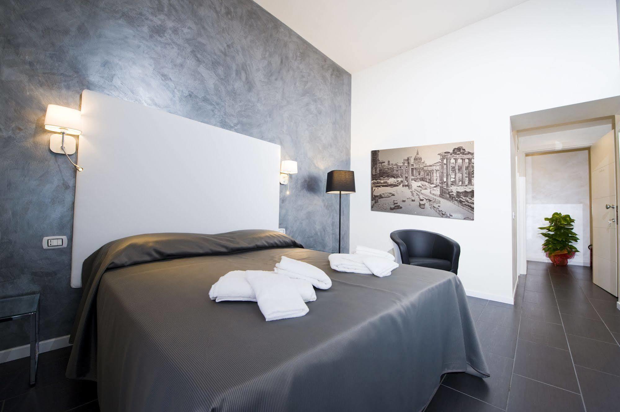 Grey&White Hotel Roma Exterior foto
