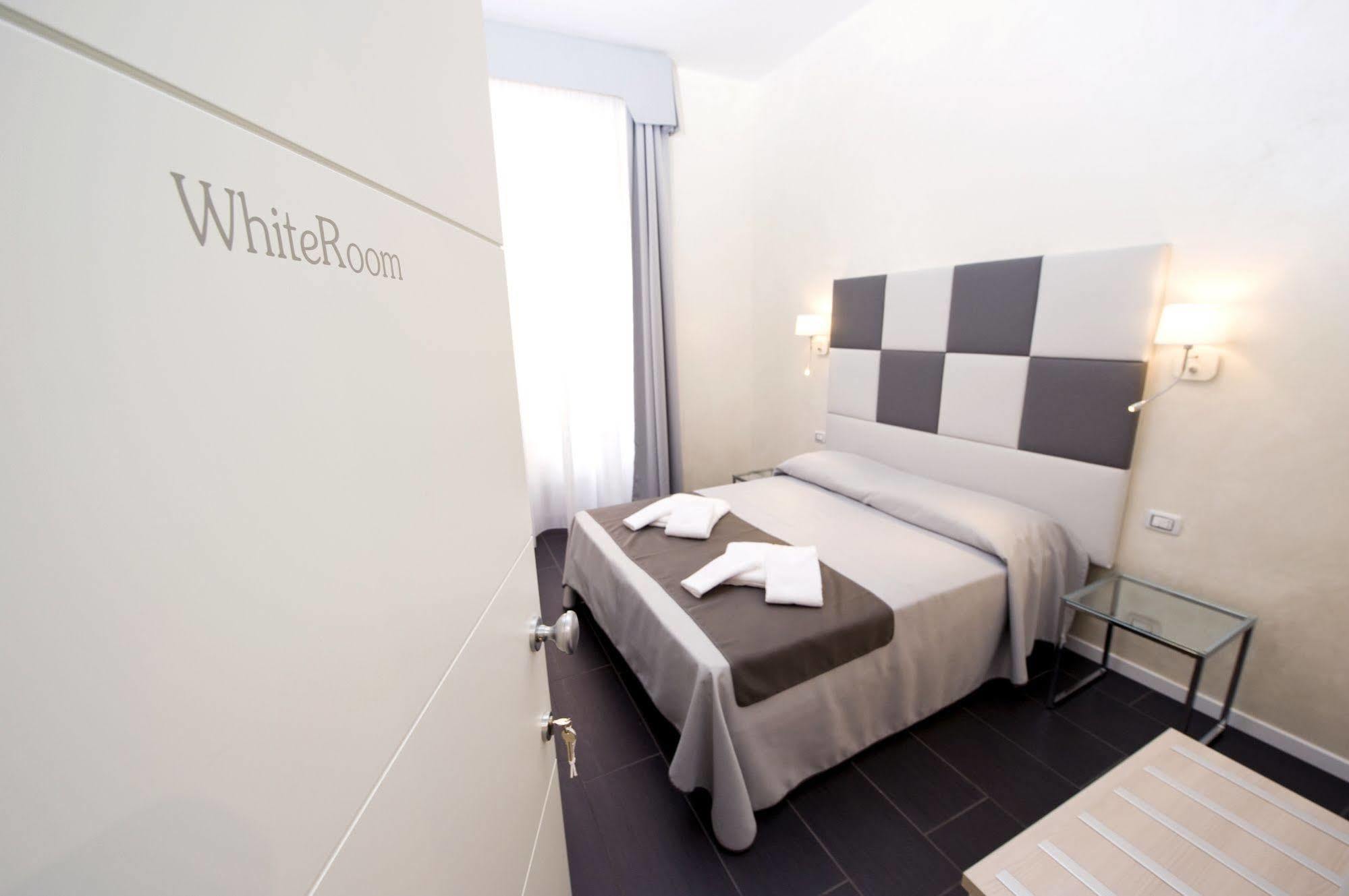 Grey&White Hotel Roma Exterior foto